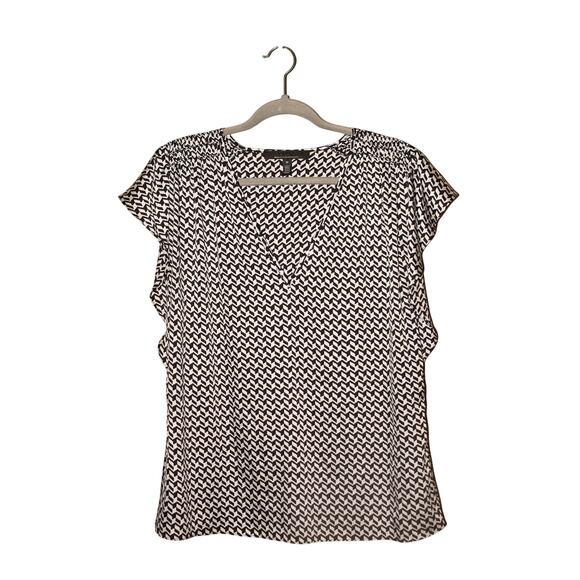 WHITE HOUSE BLACK MARKET $78 V-Neck Geometric Print Flutter Sleeve Blouse Medium - Picture 1 of 3